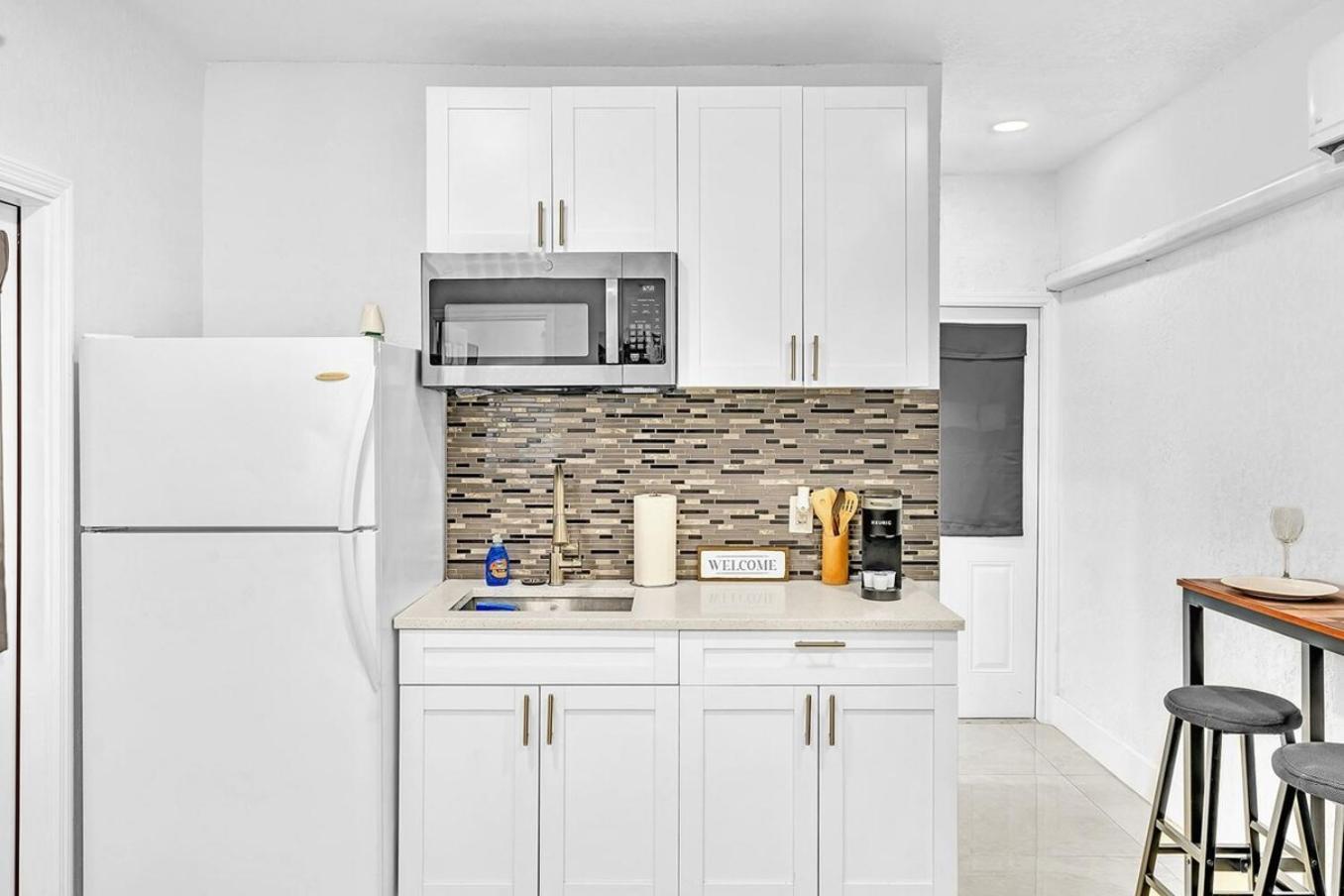 Boutique One Bdrm Close To Aventura Mall & Beach Hallandale Beach Exterior photo